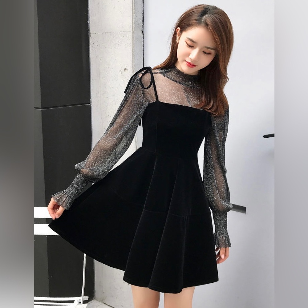 YesStyle black mesh long sleeve undershirt